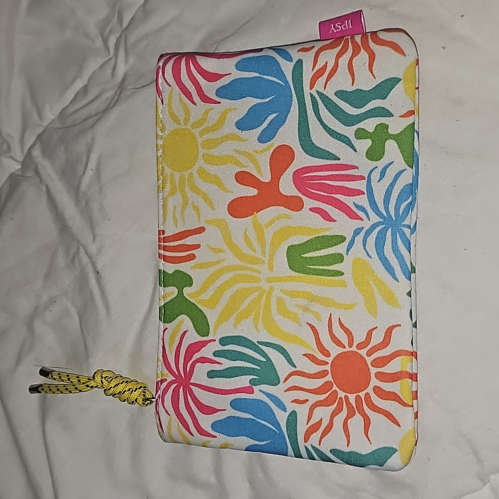 Ipsy makeup bag